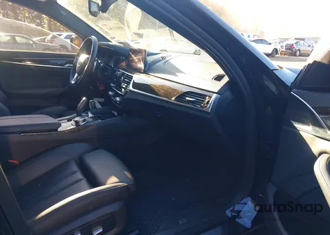 2019 BMW 530E xDrive Iperformance из США, поврежденный, VIN WBAJB1C58KB375764